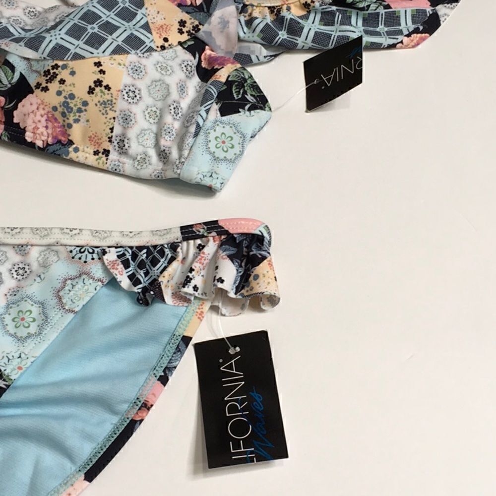 New. Floral patchwork ruffle bikini set. - Picture 8 of 9
